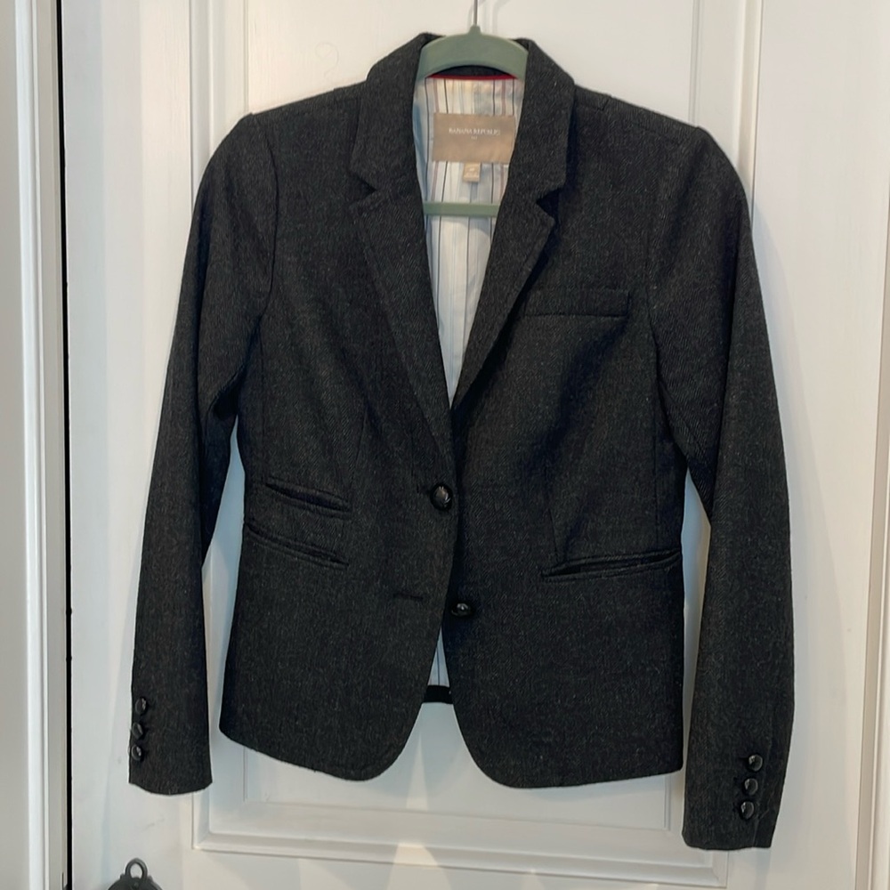 Wool charcoal grey blazer
